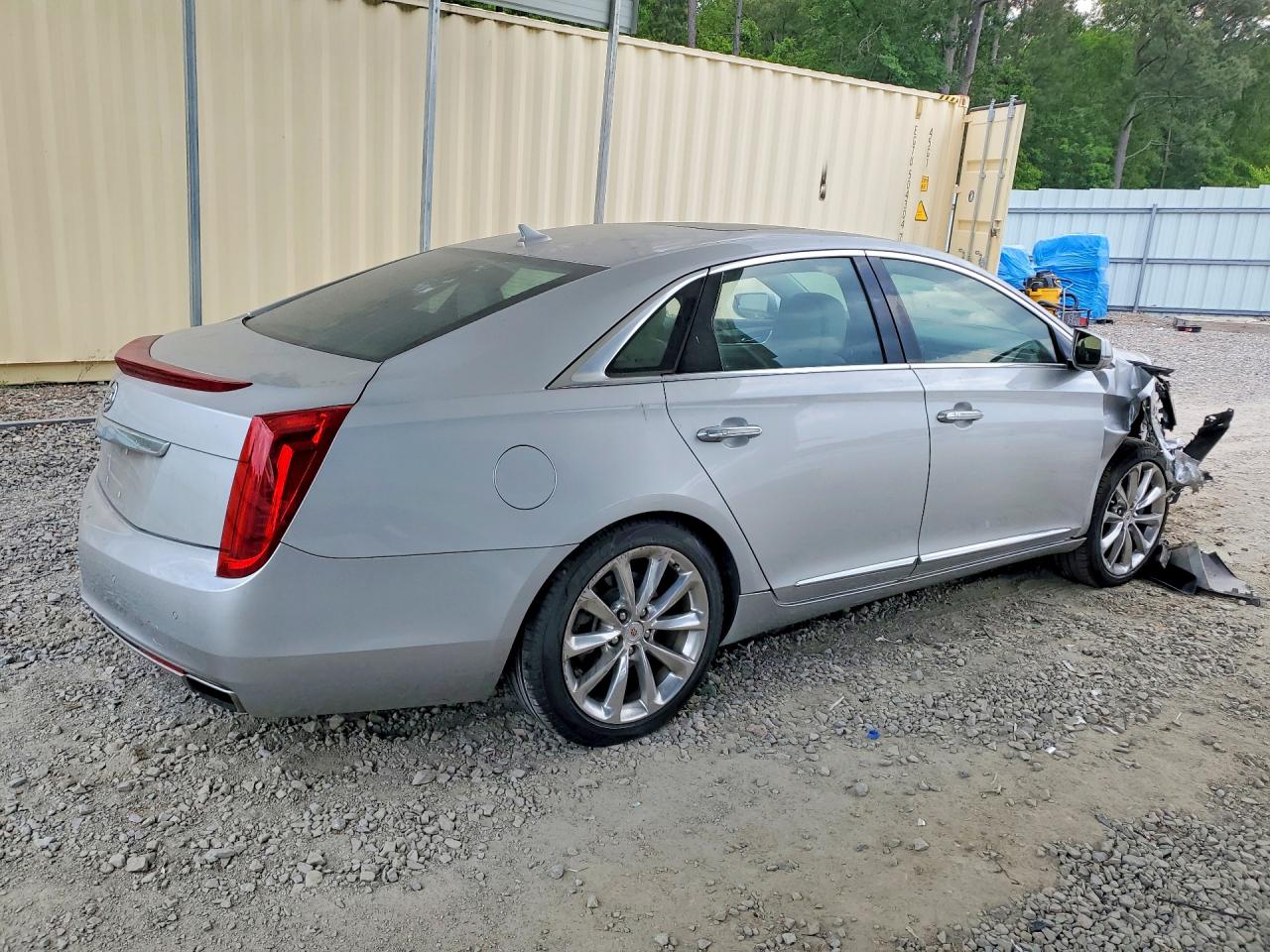 Cadillac XTS Luxury Collection