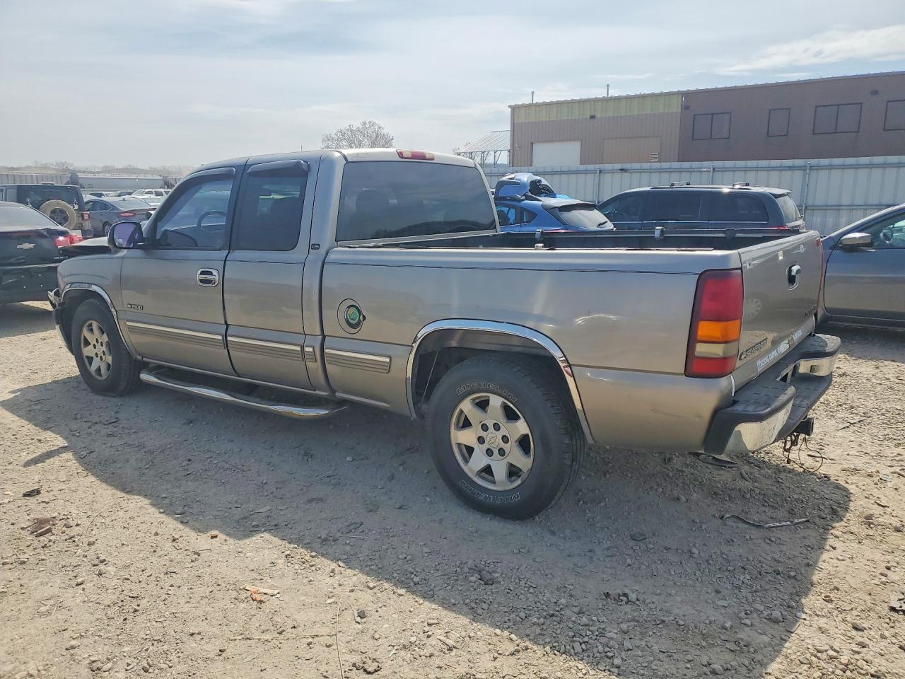Chevrolet Silverado C1500