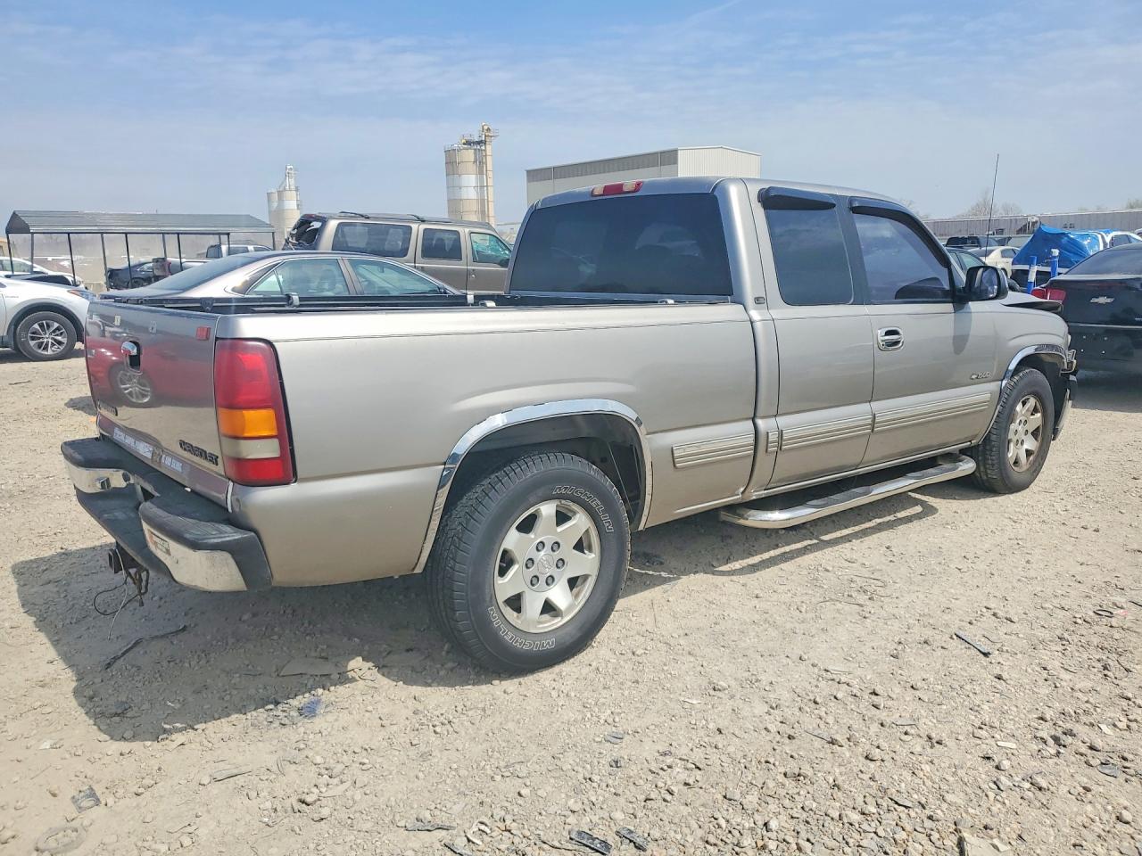 Chevrolet Silverado C1500
