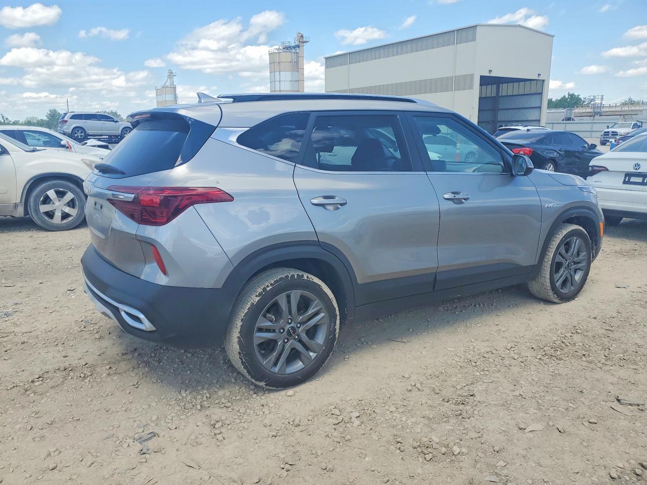 Kia Seltos S
