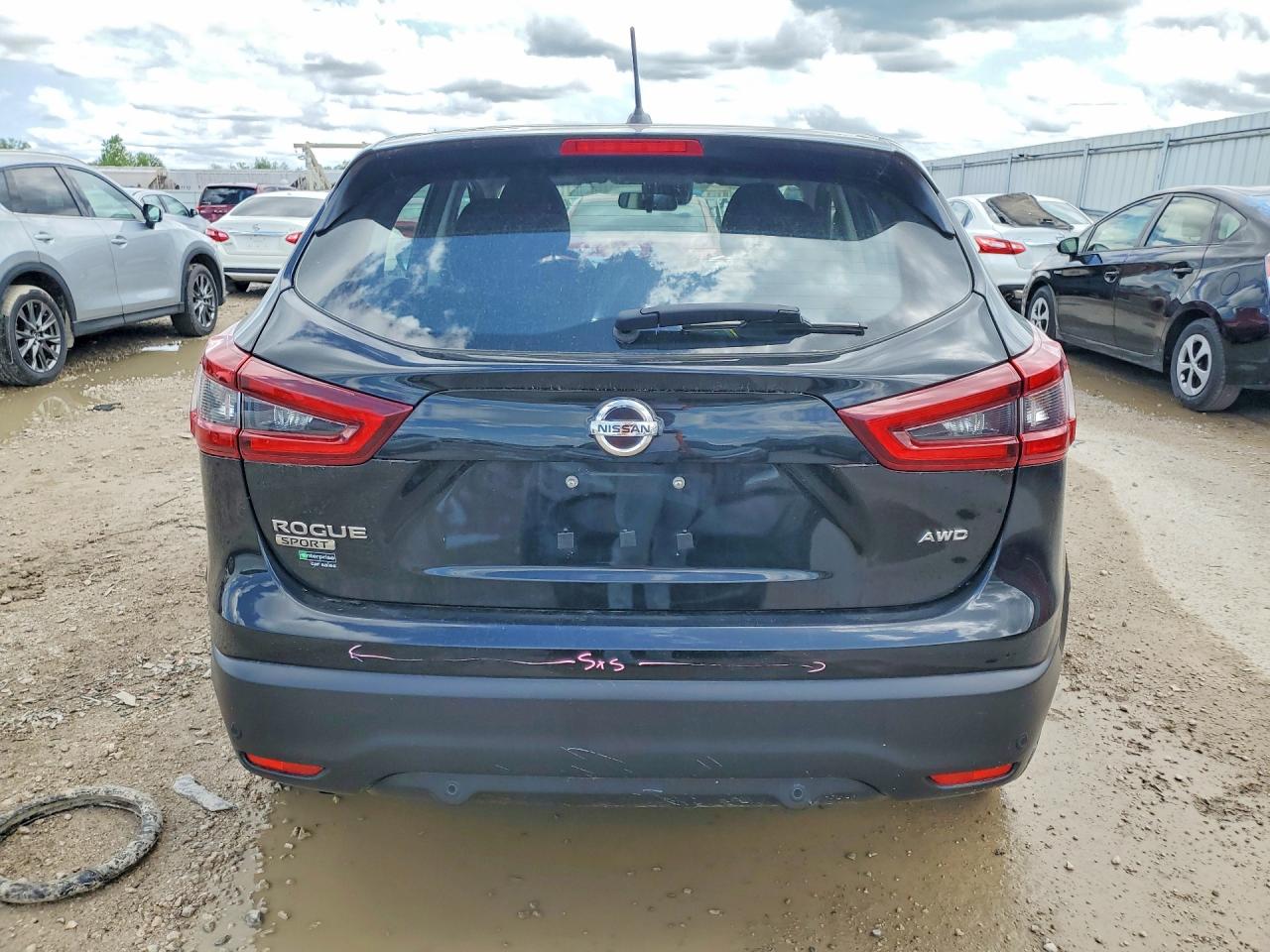 Nissan Rogue S