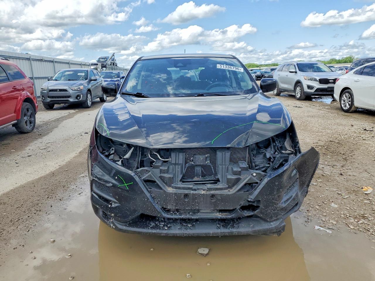 Nissan Rogue S