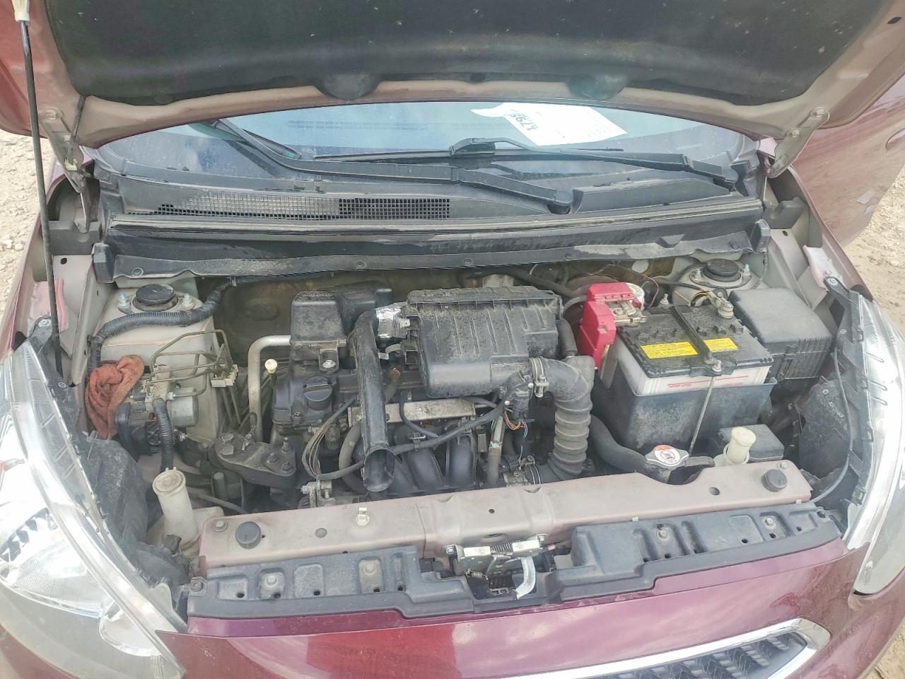 Mitsubishi Mirage Se
