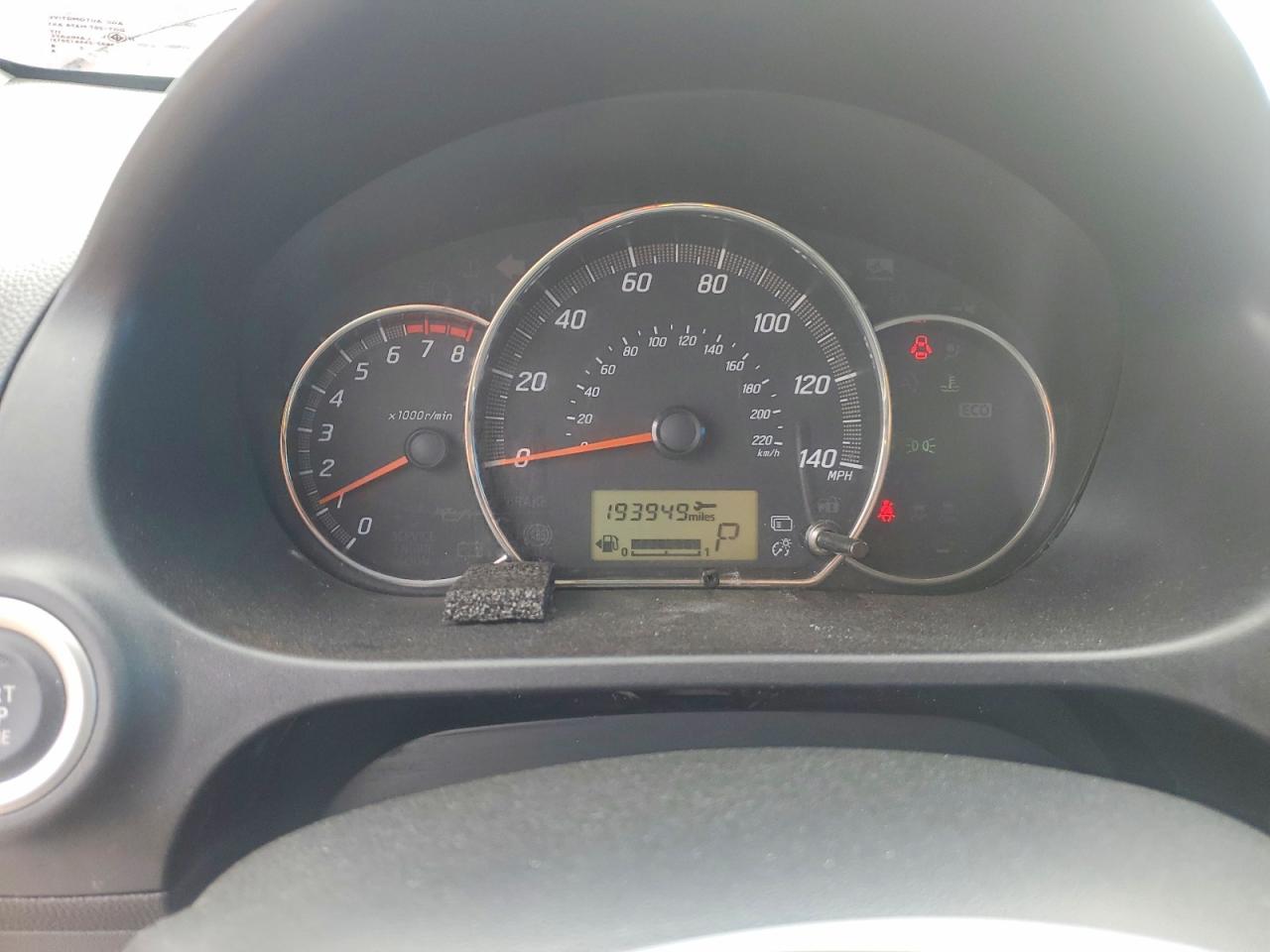 Mitsubishi Mirage Se
