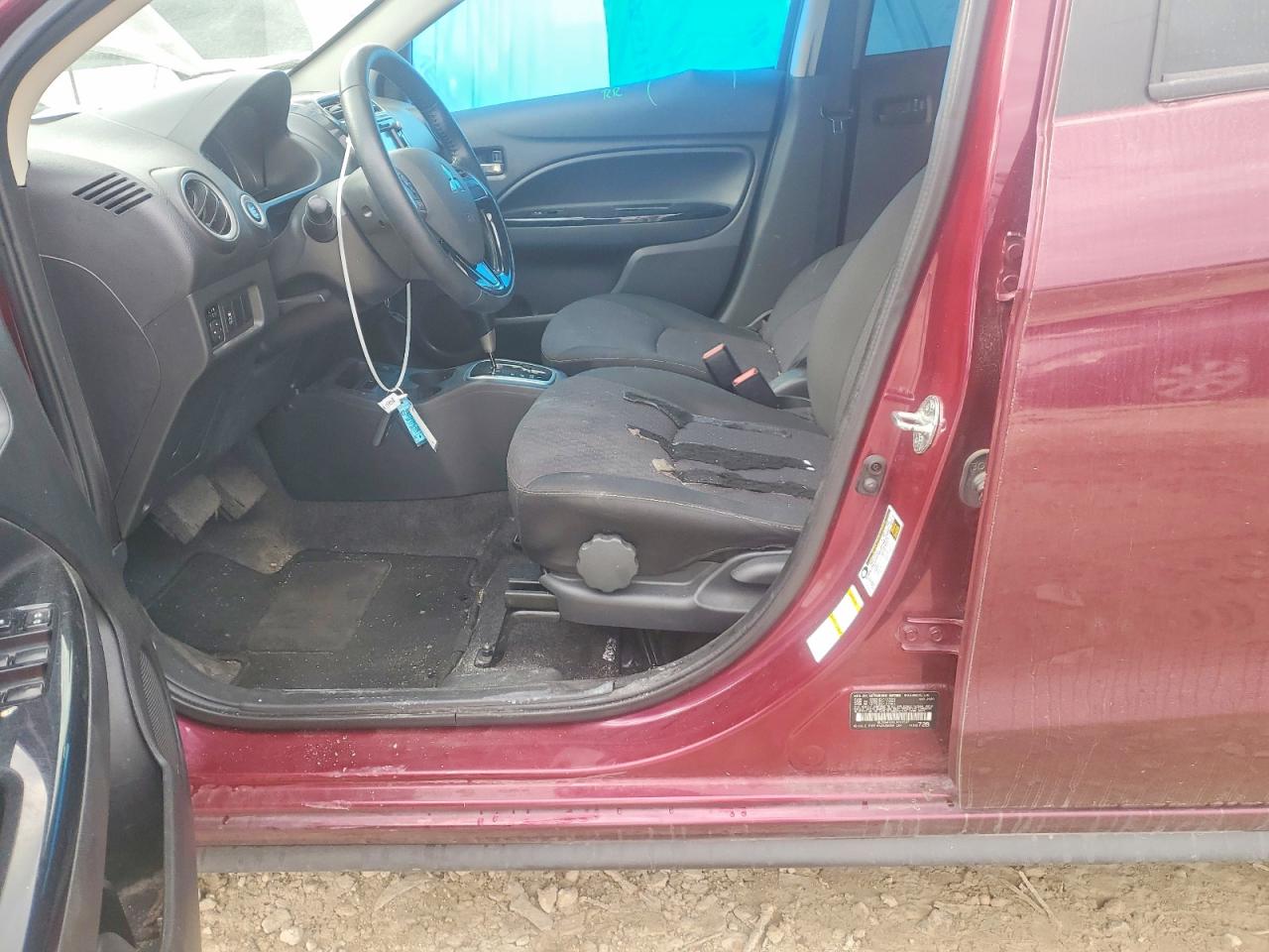 Mitsubishi Mirage Se