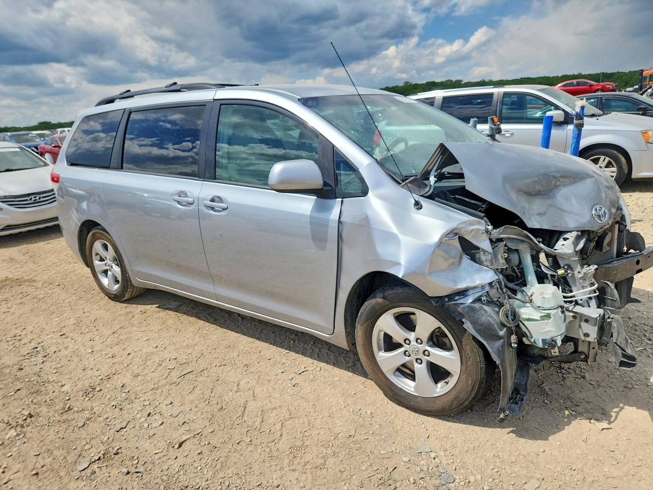 Toyota Sienna Le