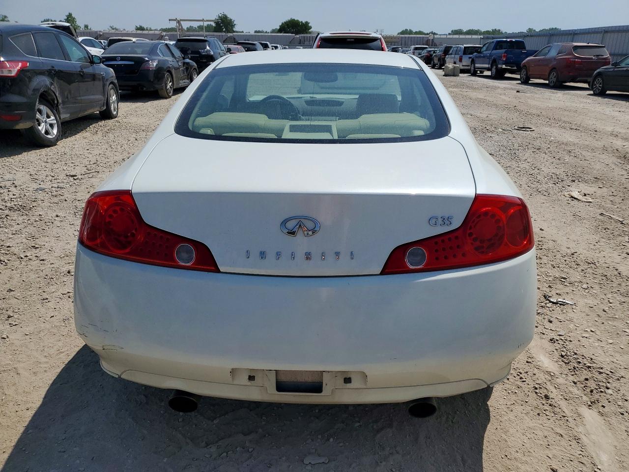 INFINITI G35 Base Base