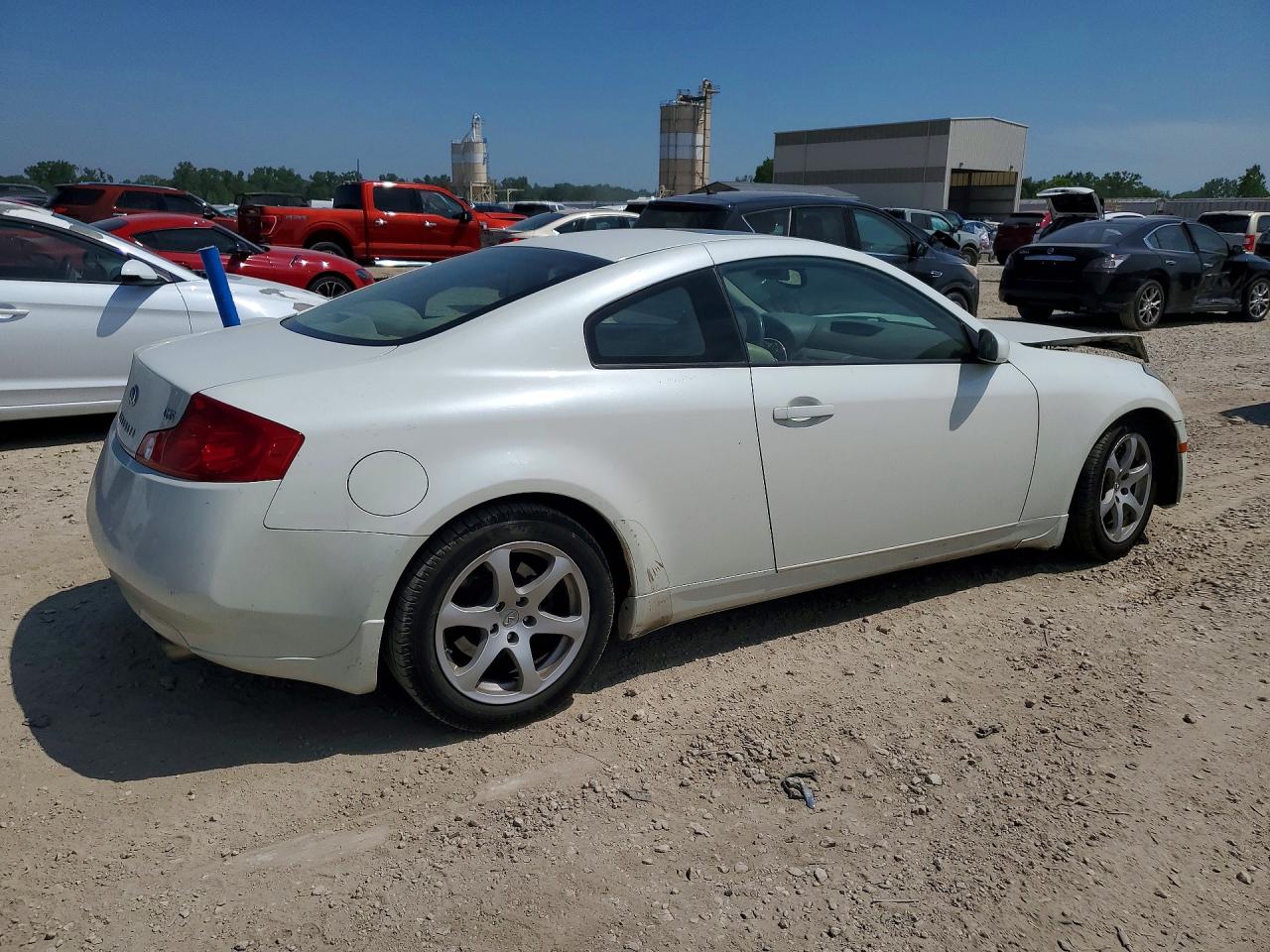 INFINITI G35 Base Base