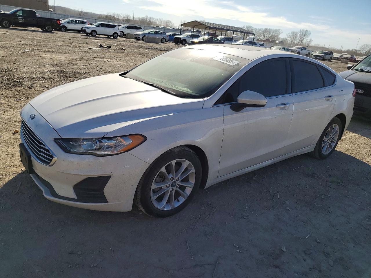 Salvage Ford Fusion Image