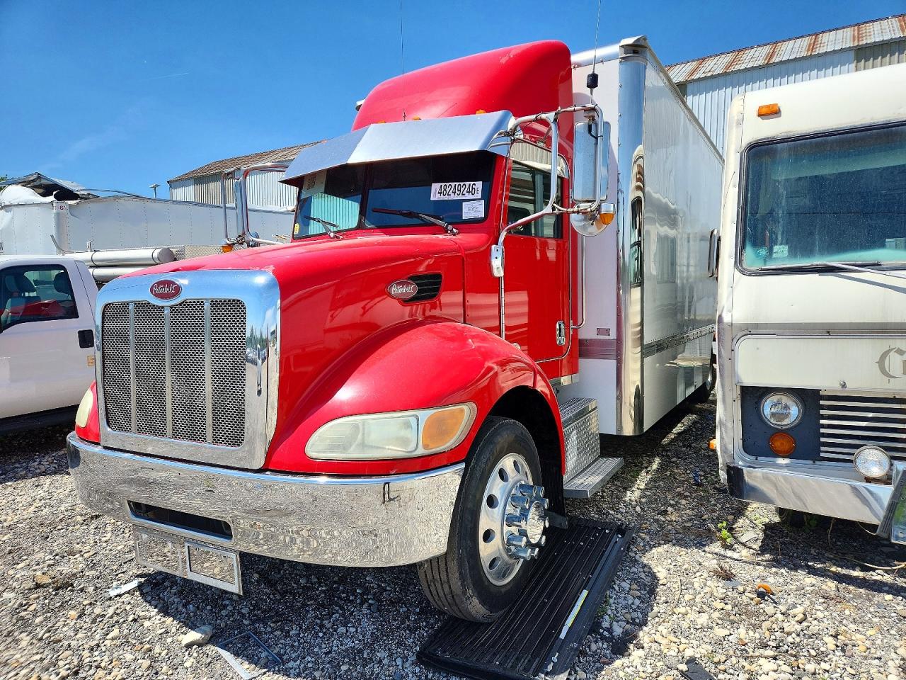 Peterbilt 337