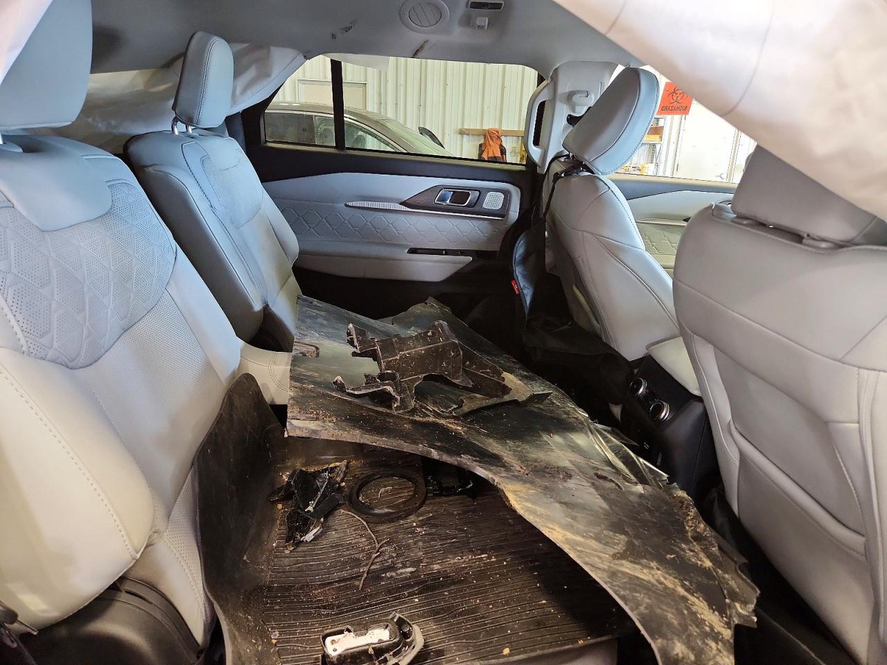 Ford Explorer Platinum