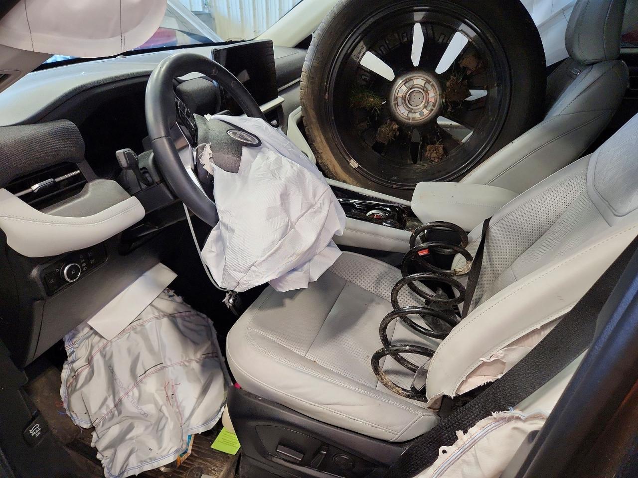 Ford Explorer Platinum