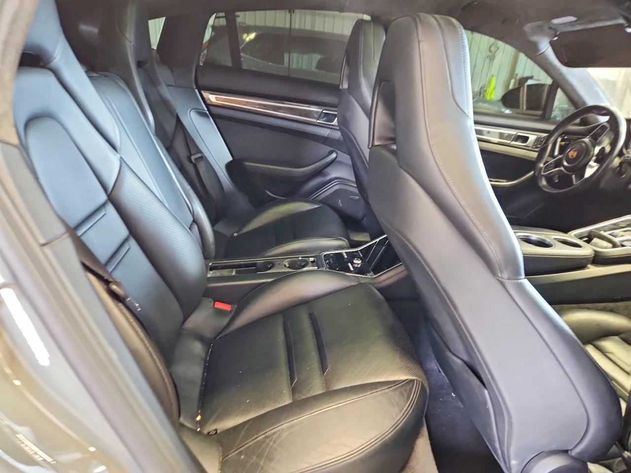 Porsche Panamera Turbo
