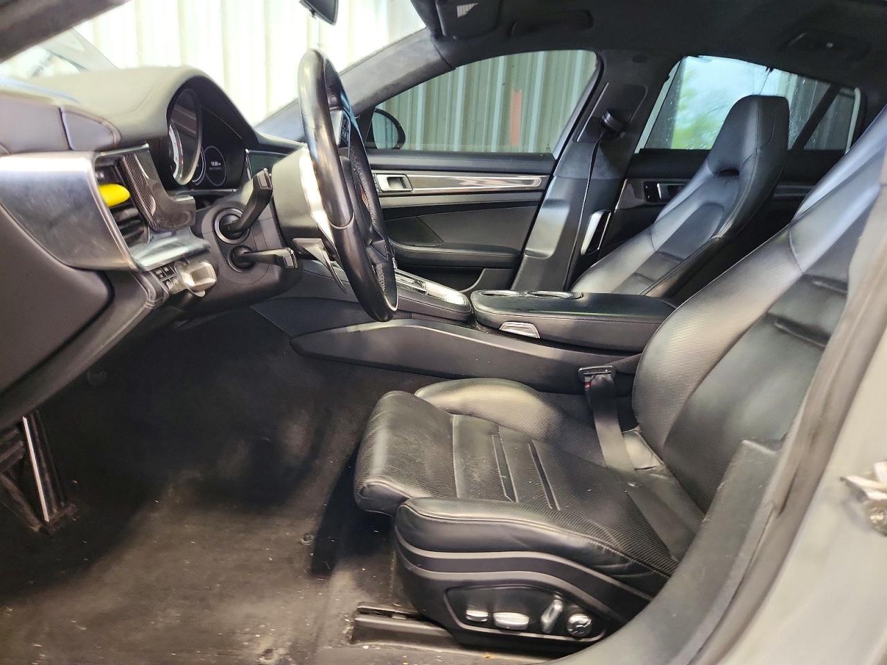 Porsche Panamera Turbo