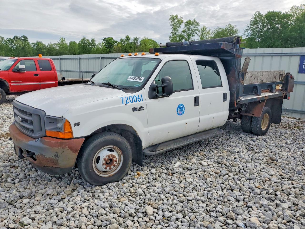 Salvage Ford F-350 Image