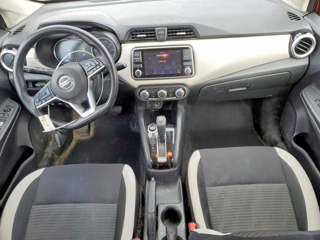 Nissan Versa Sv