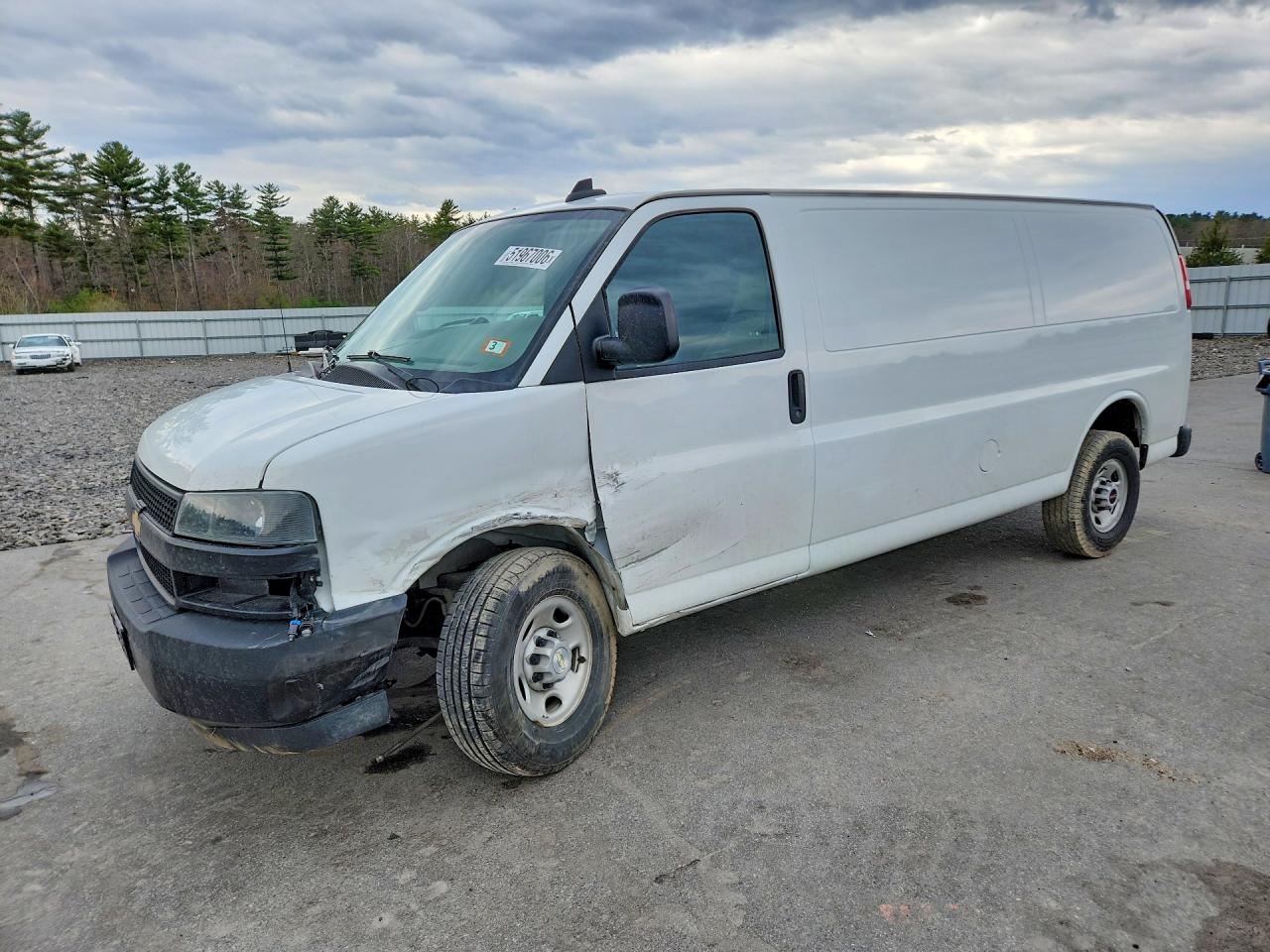 Salvage Chevrolet Expres2500 Image