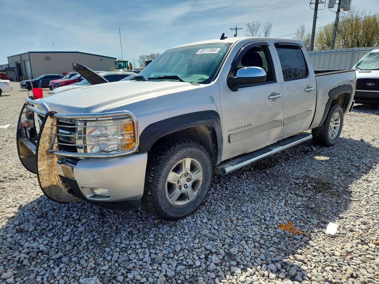 Salvage Chevrolet Silverado Image