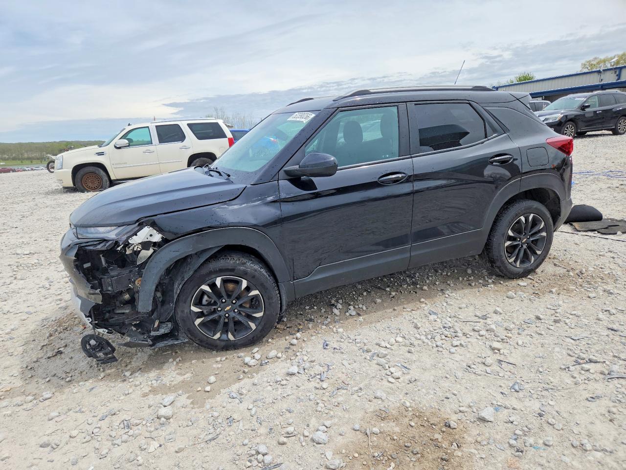 Salvage Chevrolet Trailblazer Image