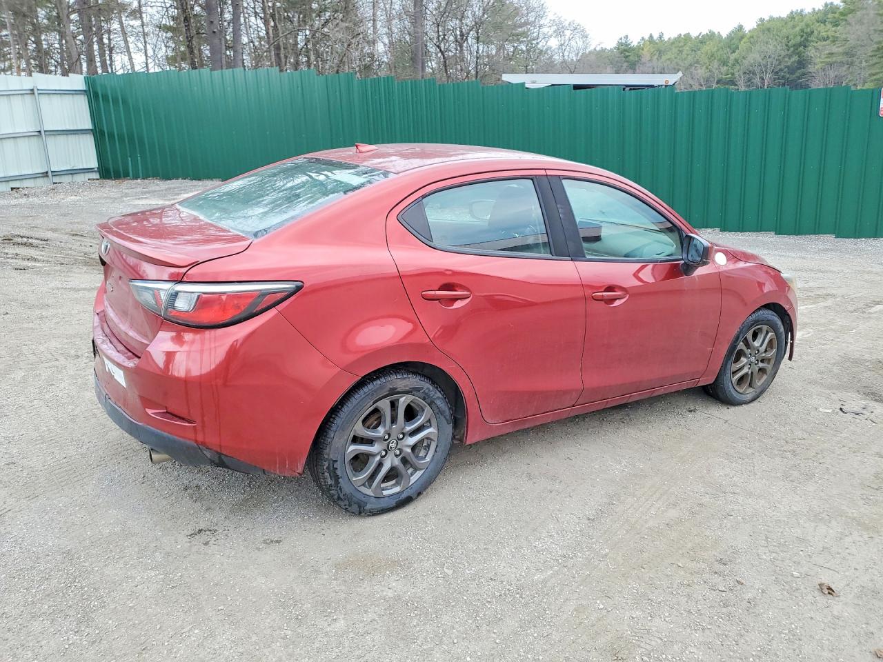 Toyota Yaris Le