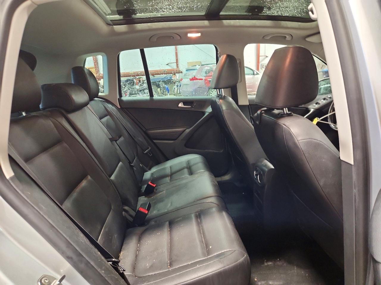 Volkswagen Tiguan S