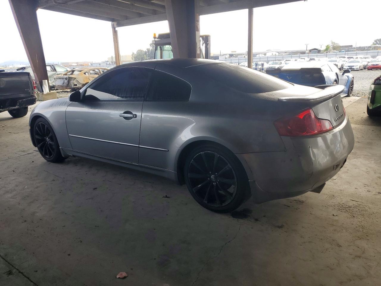 INFINITI G35 Base