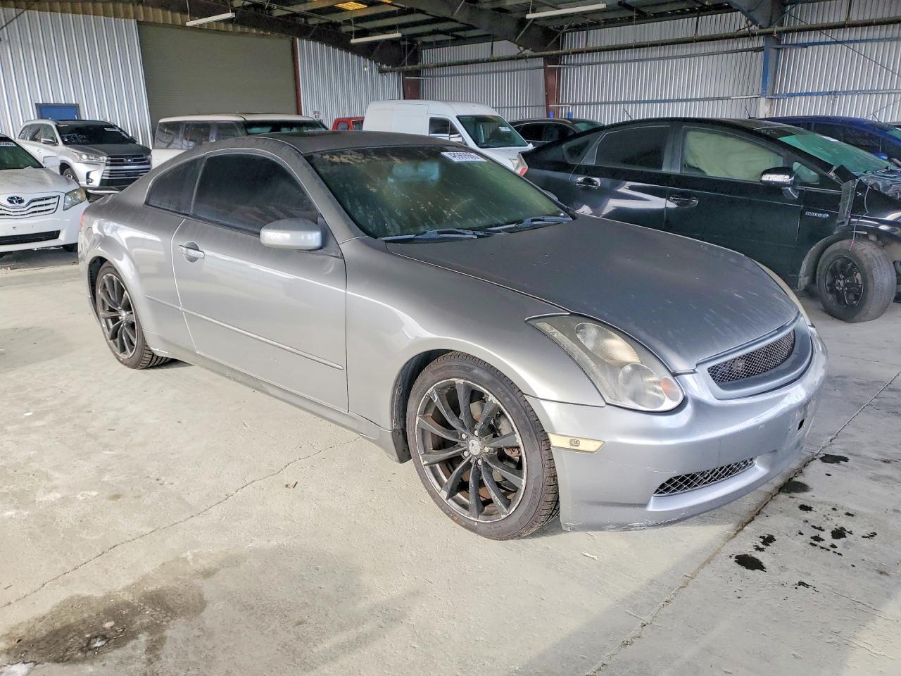 INFINITI G35 Base