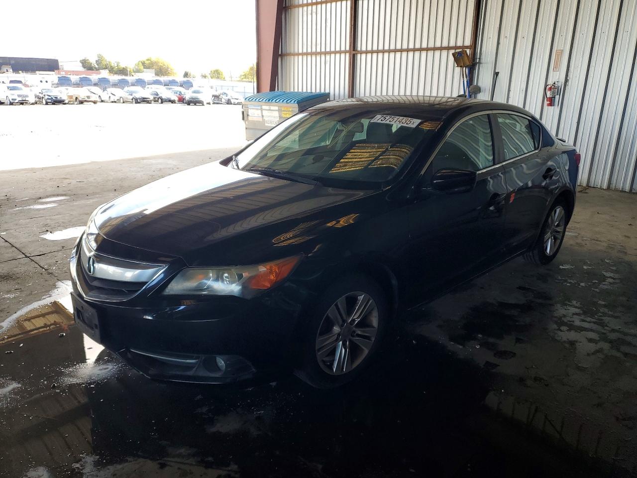 Salvage Acura ILX Image