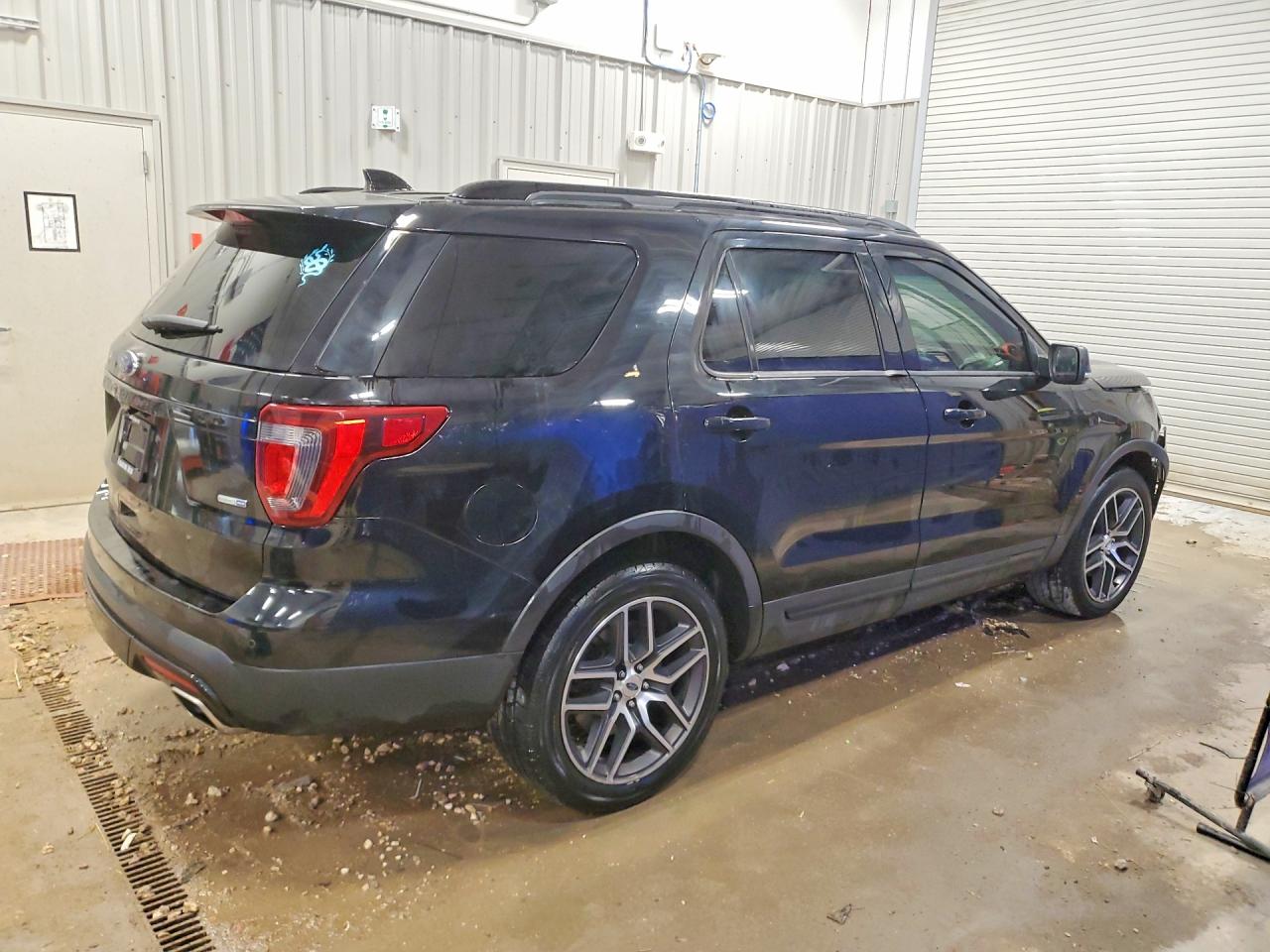 Ford Explorer Sport