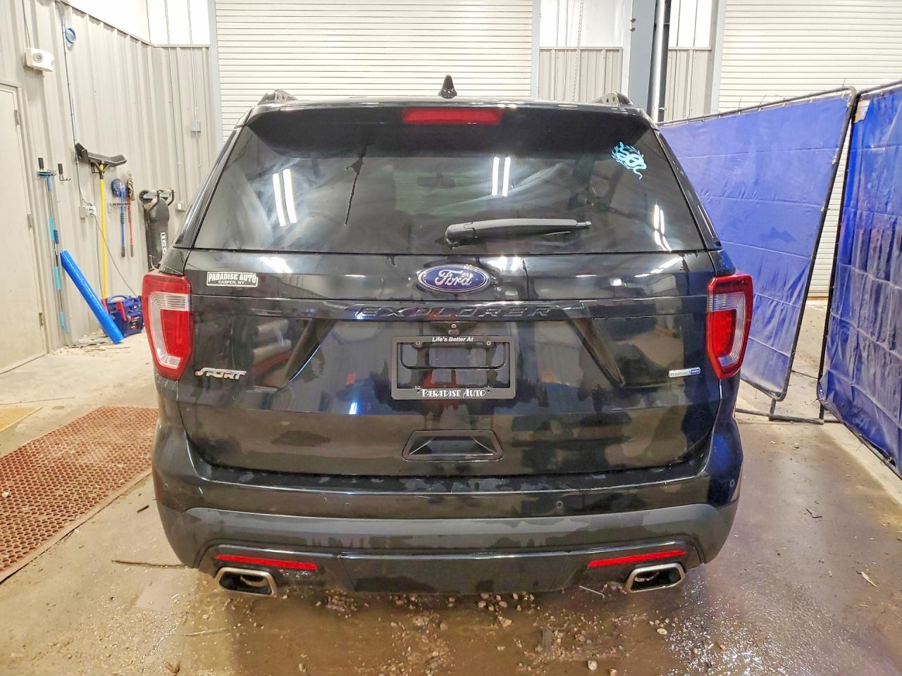 Ford Explorer Sport