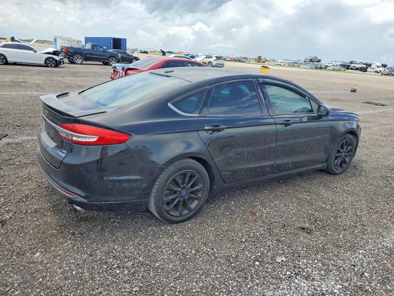 Ford Fusion Se Hybrid