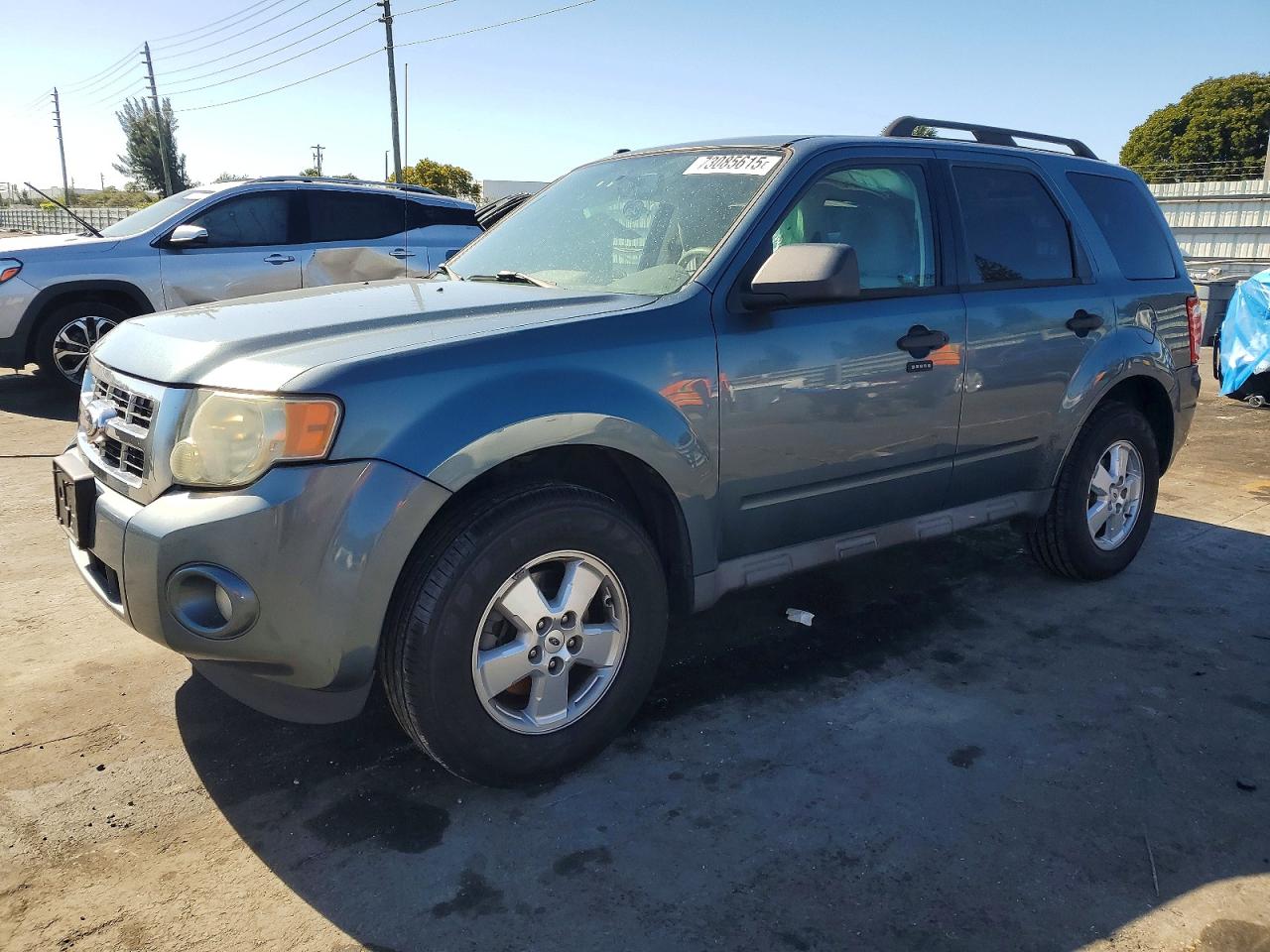Salvage Ford Escape Image