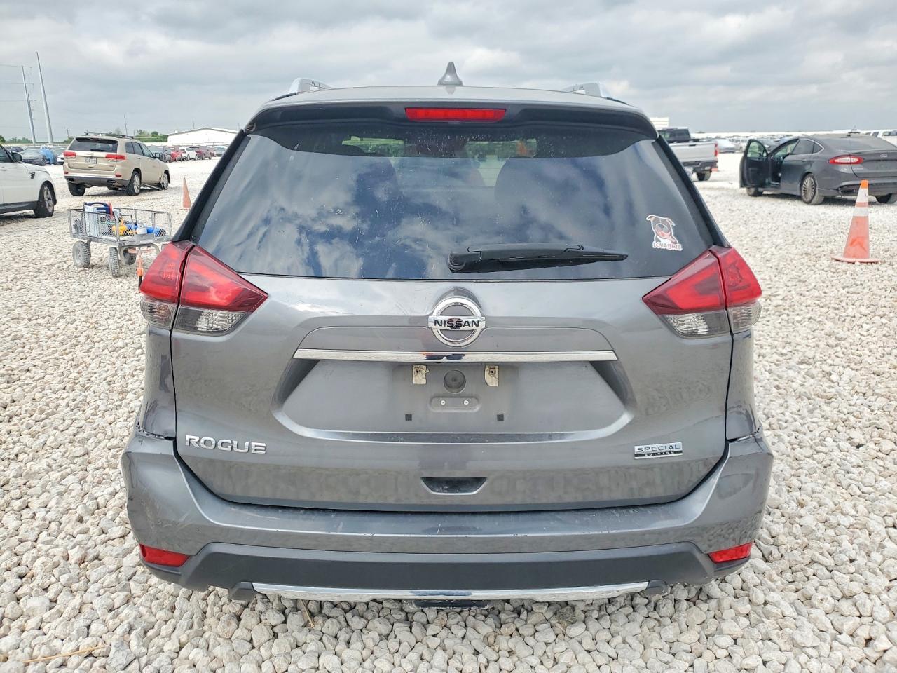 Nissan Rogue S