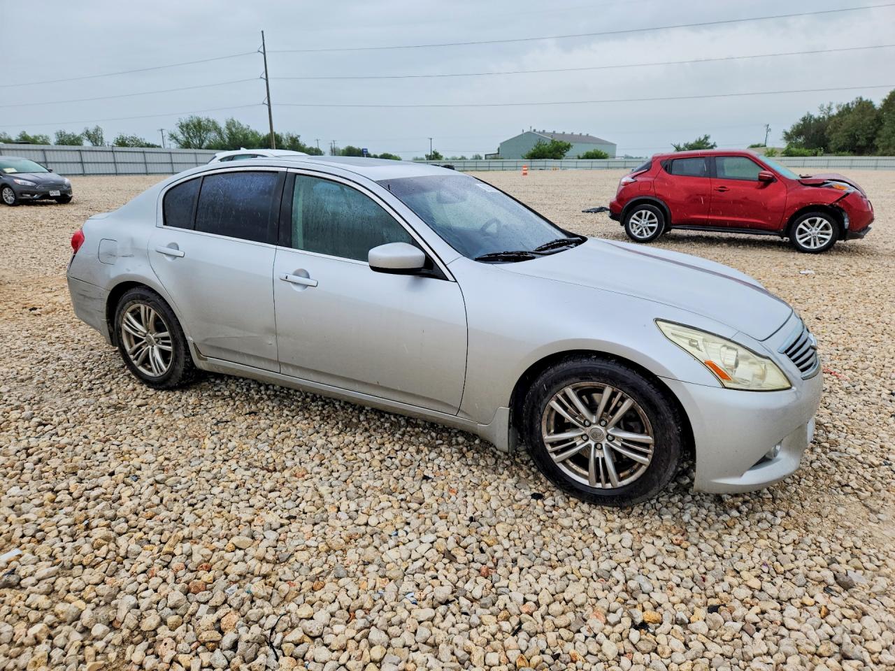 INFINITI G37 Journey