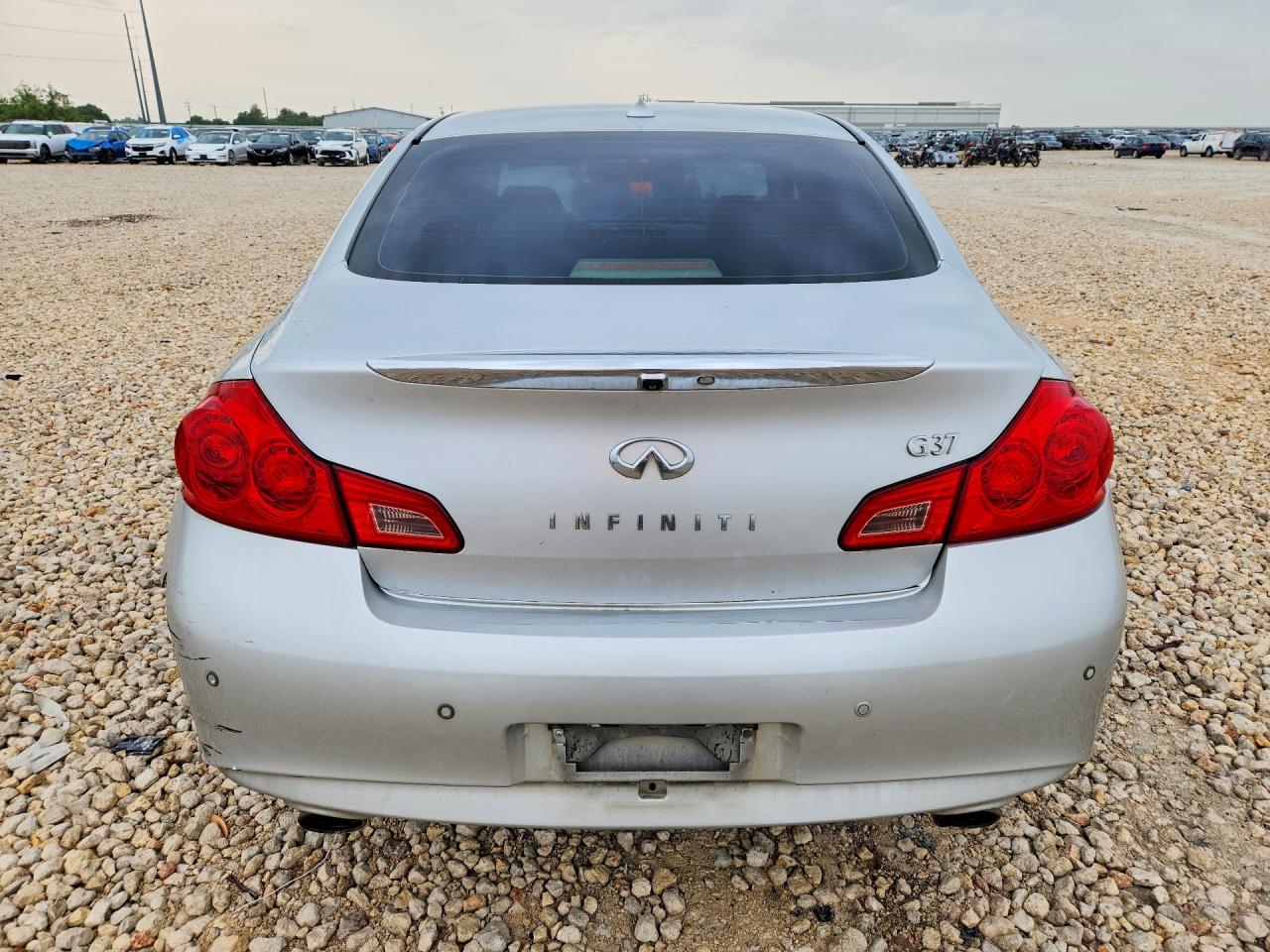 INFINITI G37 Journey
