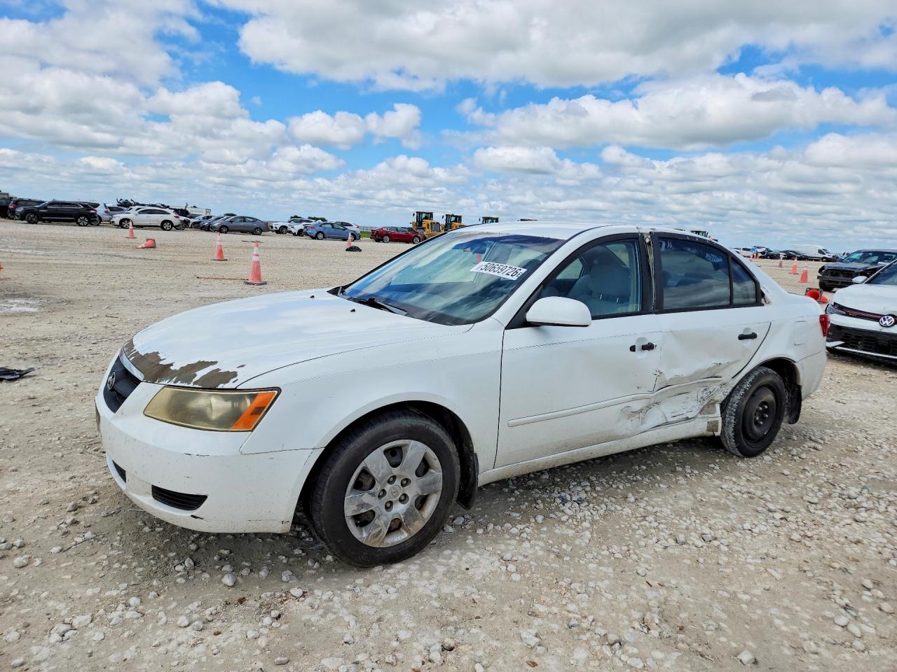 Salvage Hyundai SONATA Image