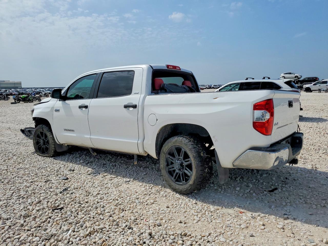 Toyota Tundra Crewmax Sr5