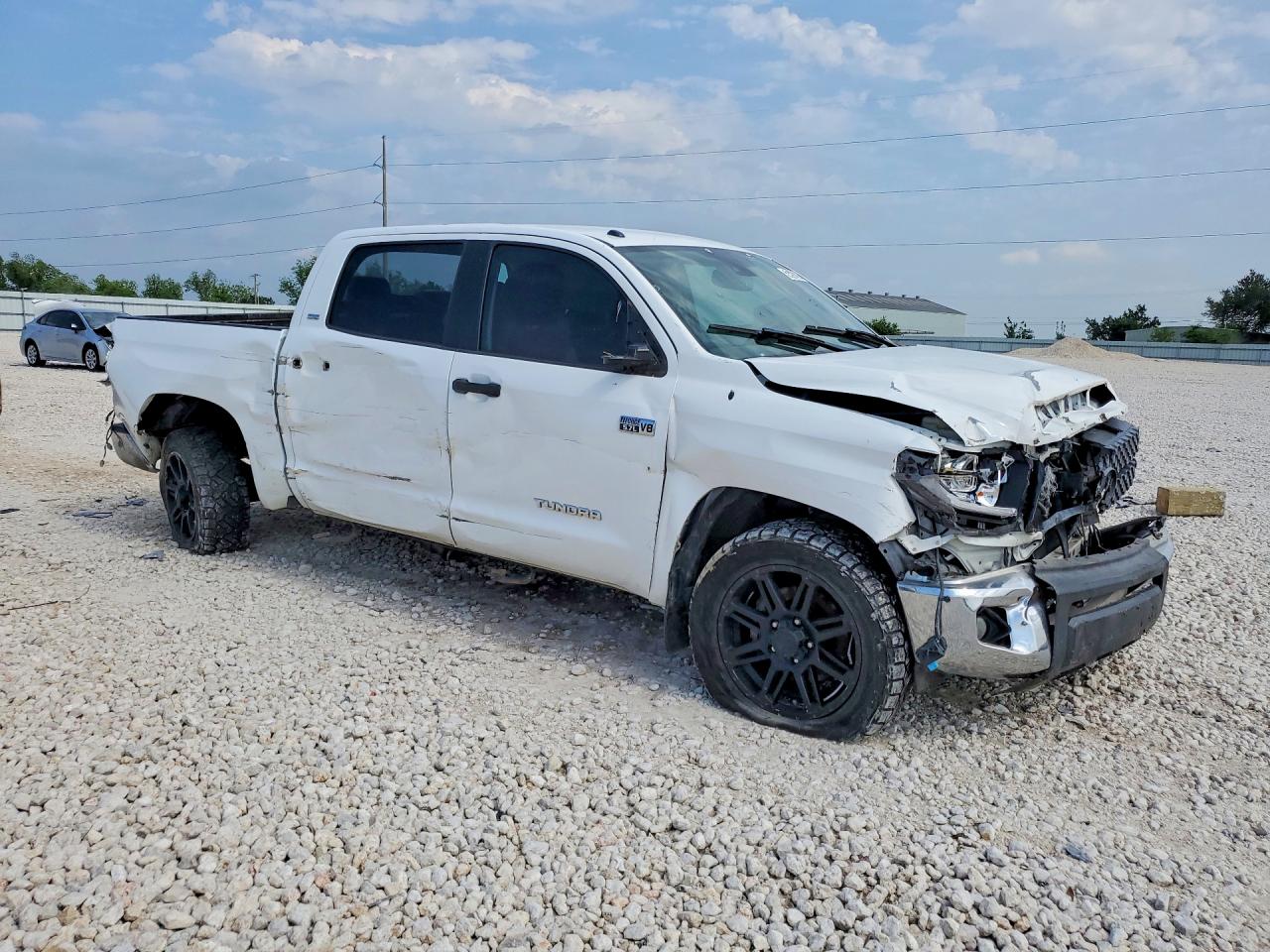 Toyota Tundra Crewmax Sr5