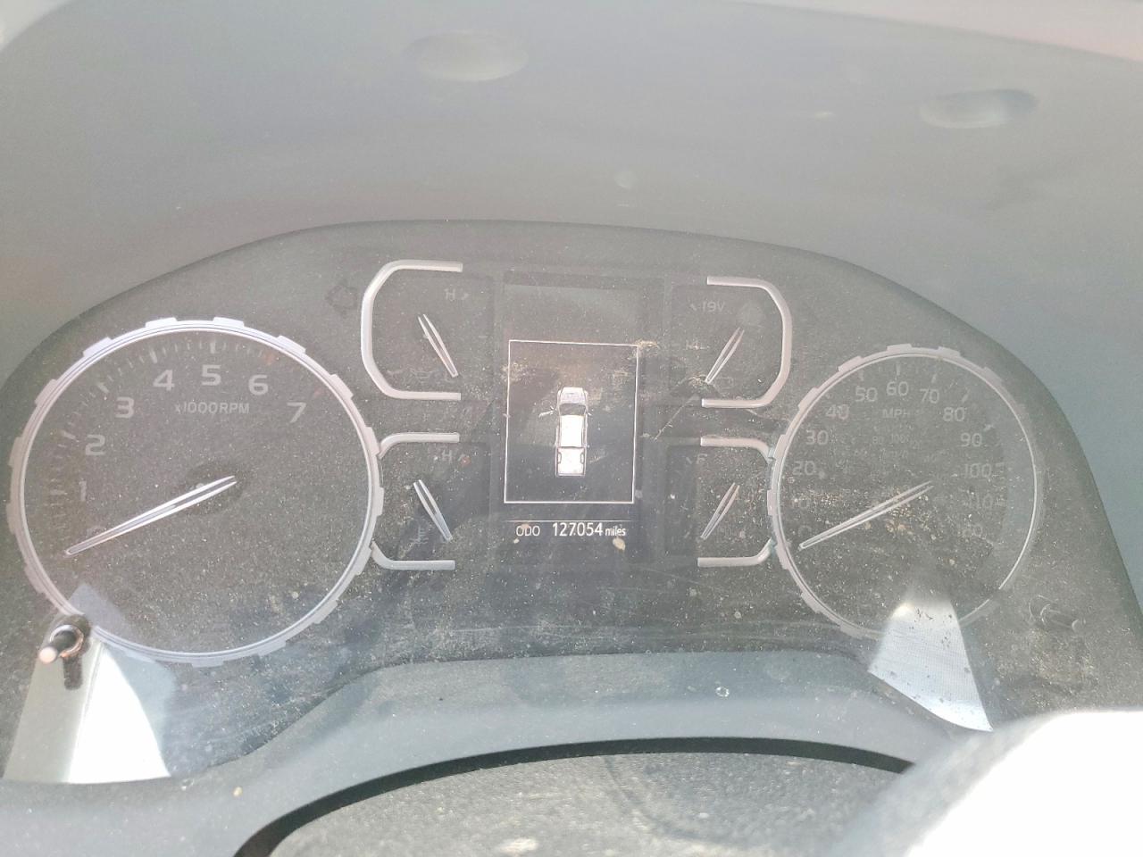 Toyota Tundra Crewmax Sr5