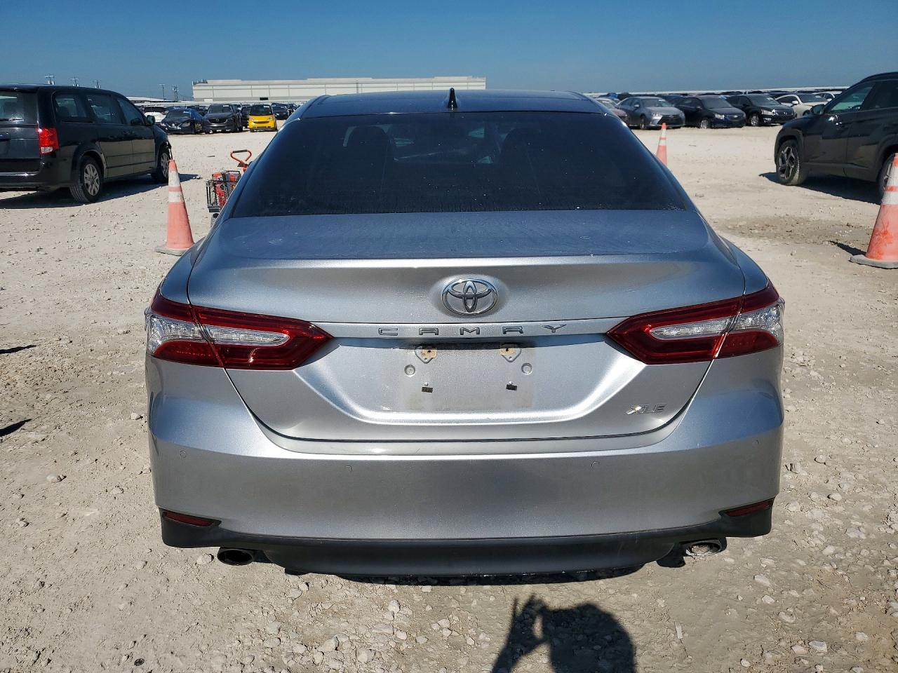 Toyota Camry Xle V6