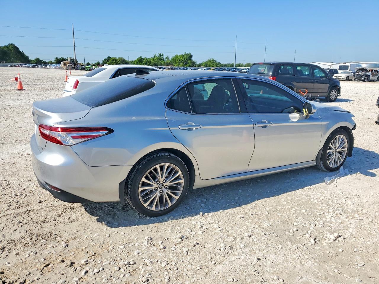 Toyota Camry Xle V6