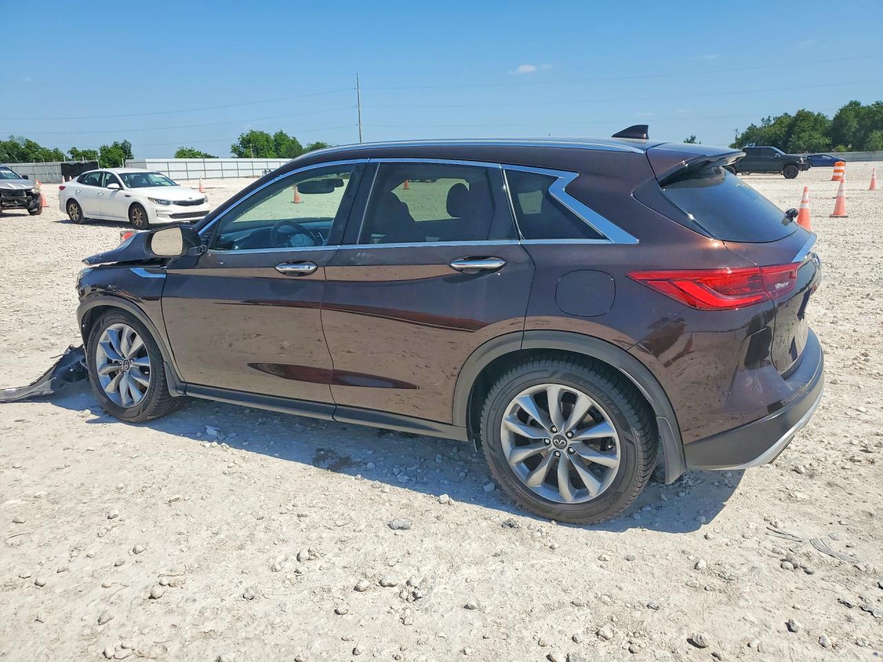 INFINITI Qx Essential