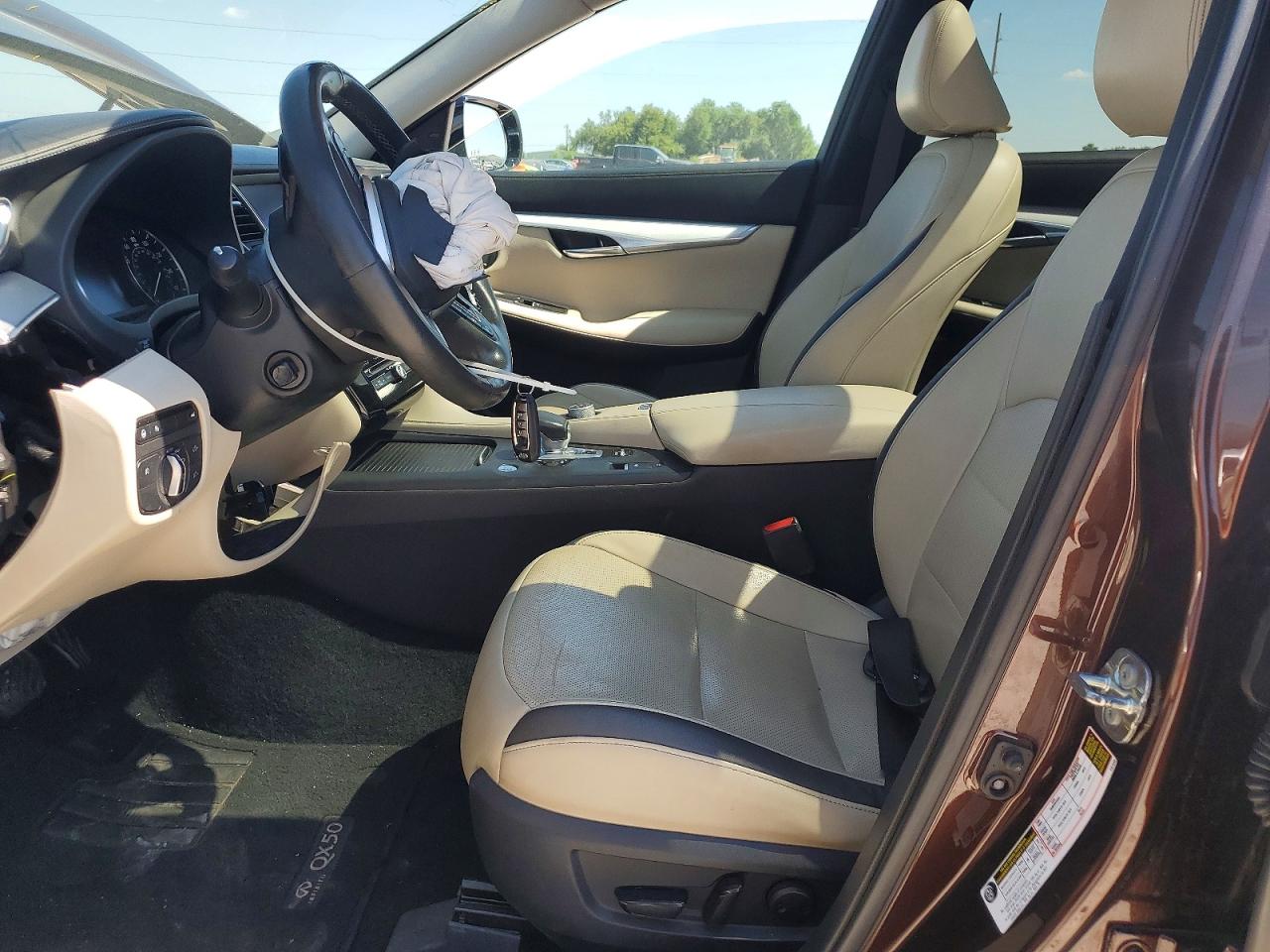 INFINITI Qx Essential
