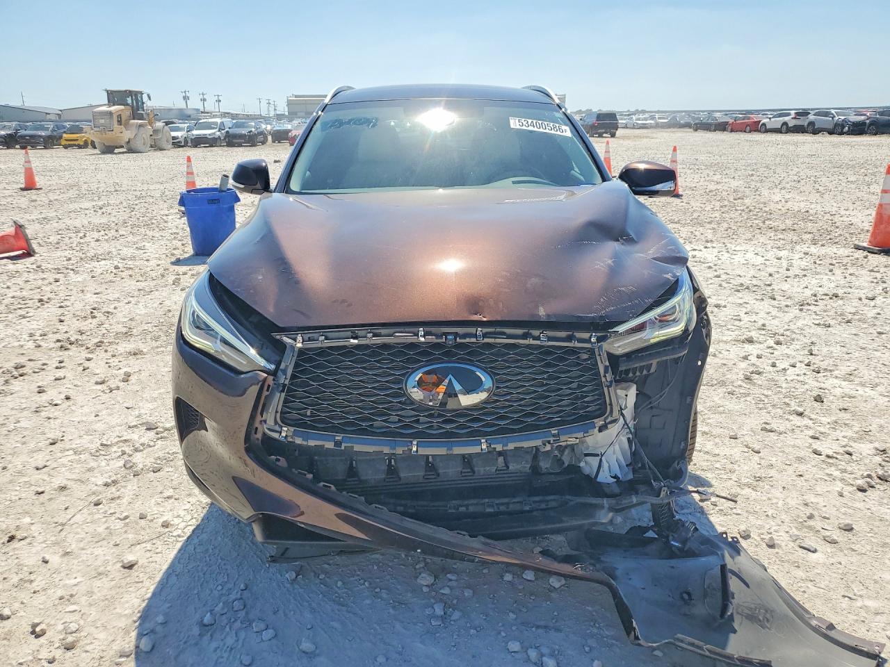 INFINITI Qx Essential