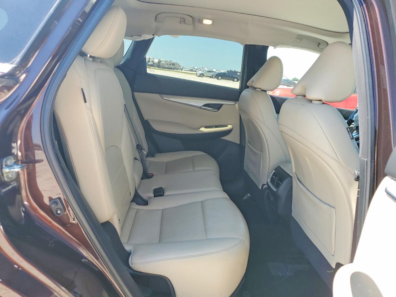 INFINITI Qx Essential