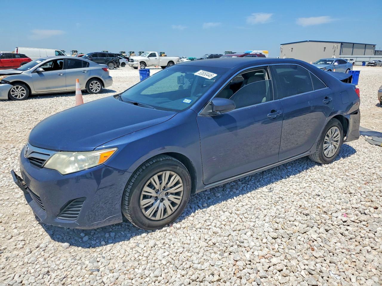 Salvage Toyota Camry Image