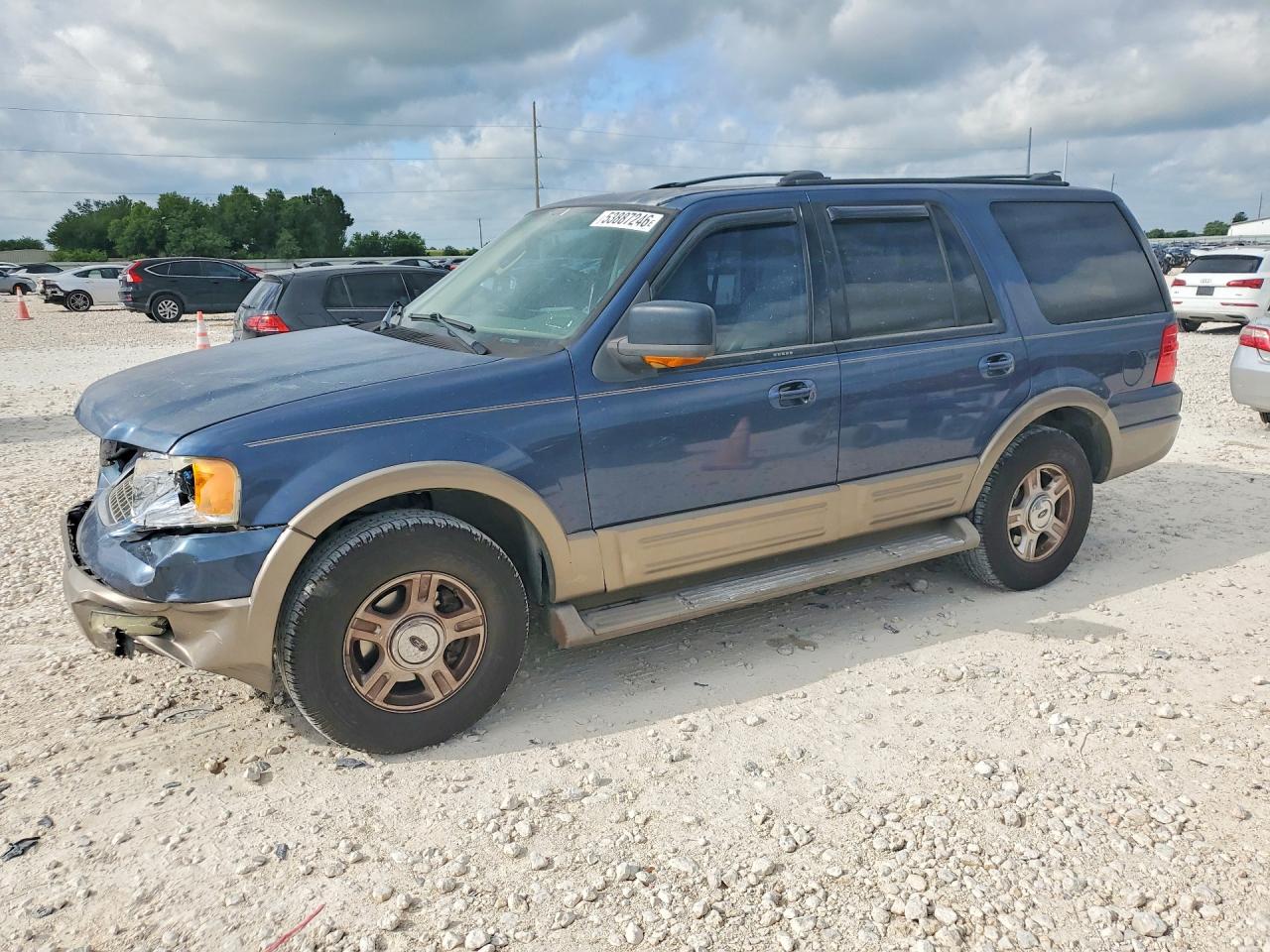 Salvage Ford Expedition Image