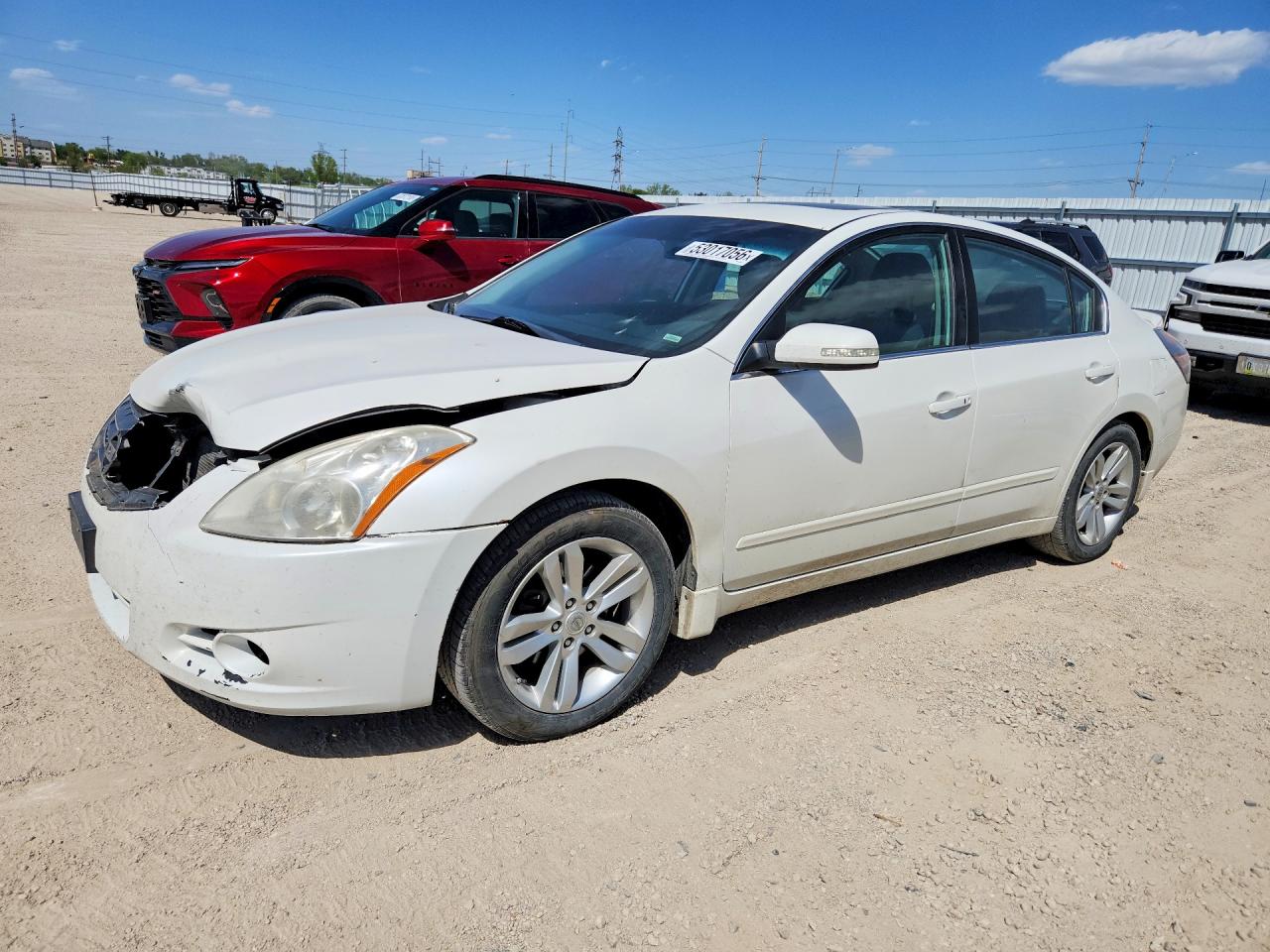 Salvage Nissan Altima Image