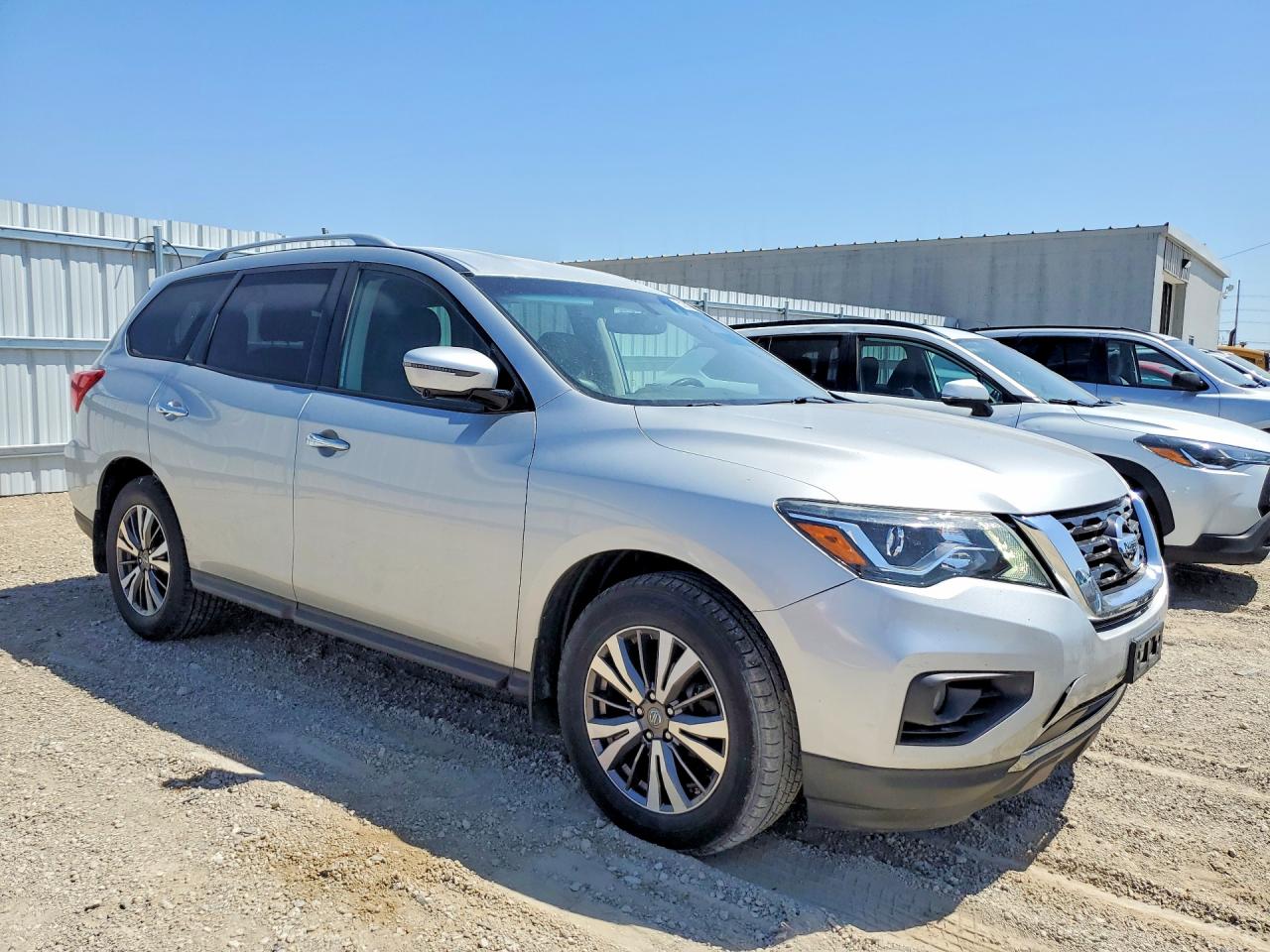 Nissan Pathfinder Sl