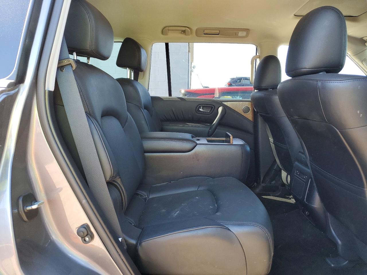 Nissan Armada Sl